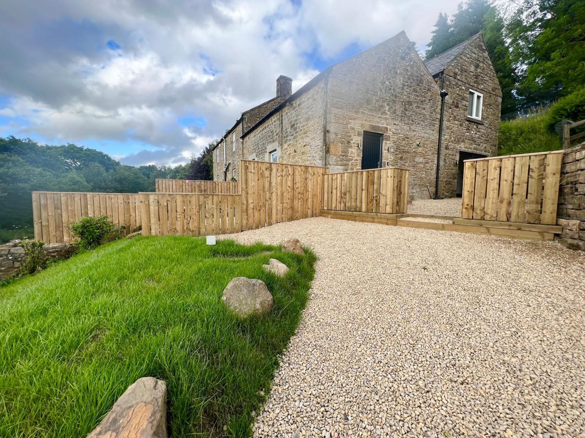Stunning Home With Stargazing Room Near Kielder Water Greenhaugh Bagian luar foto